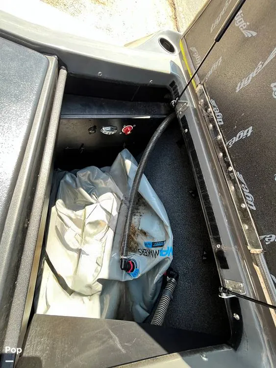 Slide: The Image of Tige R21 2018 - 16312677