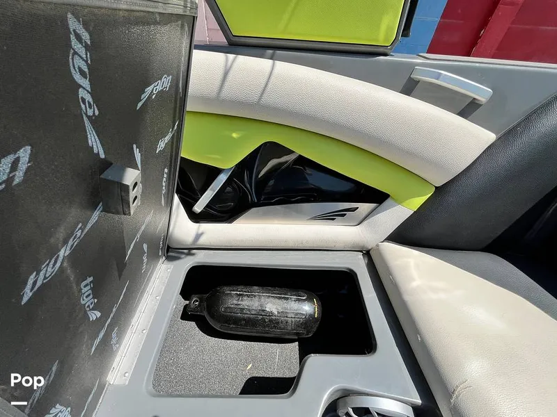 Slide: The Image of Tige R21 2018 - 16312678