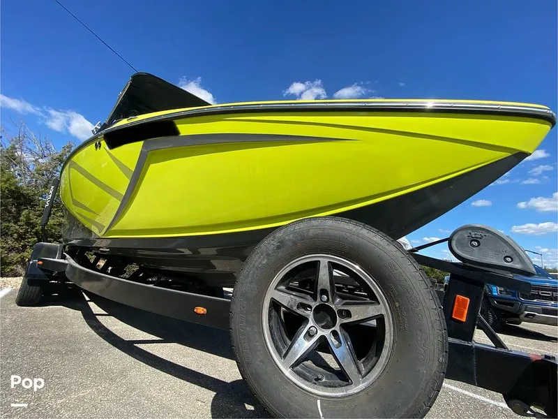 Slide: The Image of Tige R21 2018 - 14891850