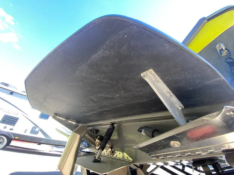 Slide: The Image of Tige R21 2018 - 14891856