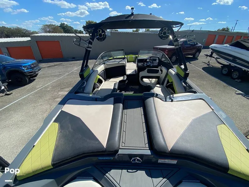 Slide: The Image of Tige R21 2018 - 14891861