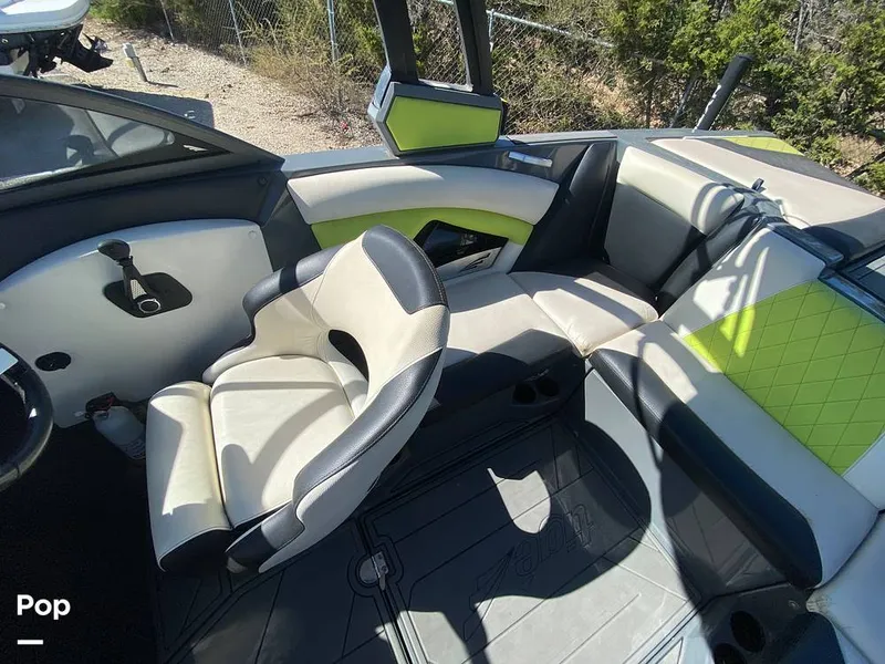 Slide: The Image of Tige R21 2018 - 14891863