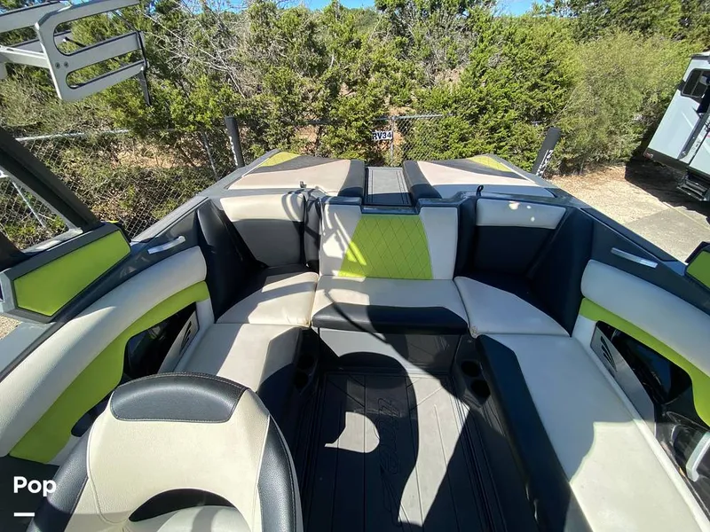 Slide: The Image of Tige R21 2018 - 14891868