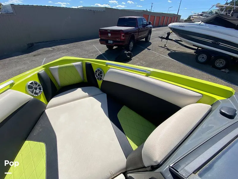 Slide: The Image of Tige R21 2018 - 14891869