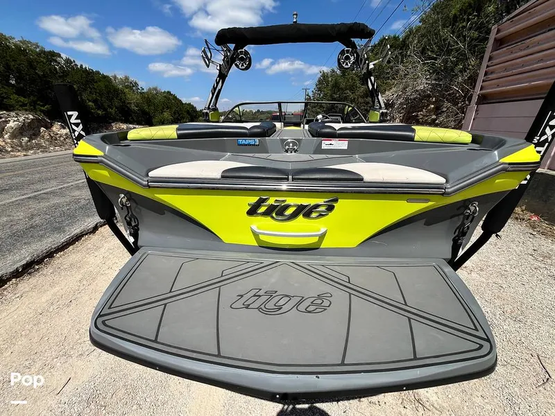 Slide: The Image of Tige R21 2018 - 16307463