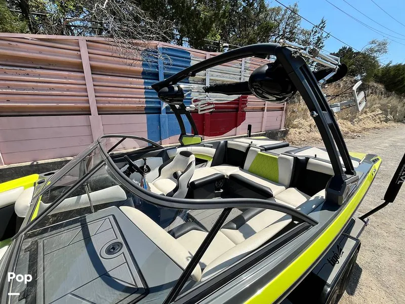 Slide: The Image of Tige R21 2018 - 16307469