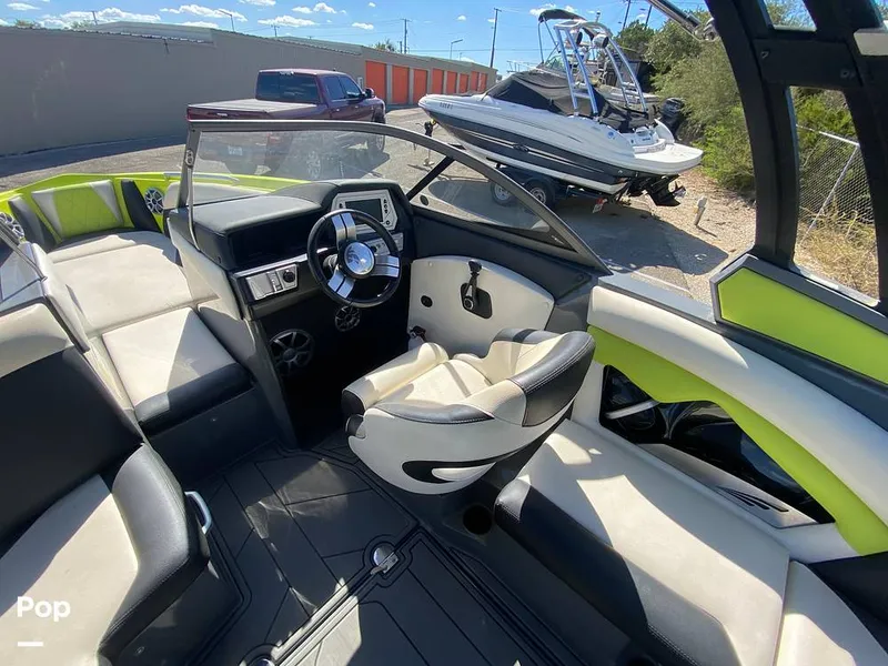 Slide: The Image of Tige R21 2018 - 14891864