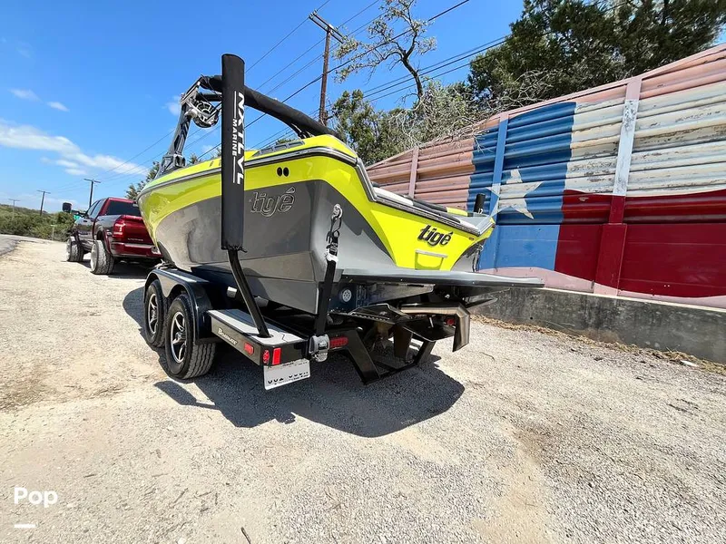 Slide: The Image of Tige R21 2018 - 16307439