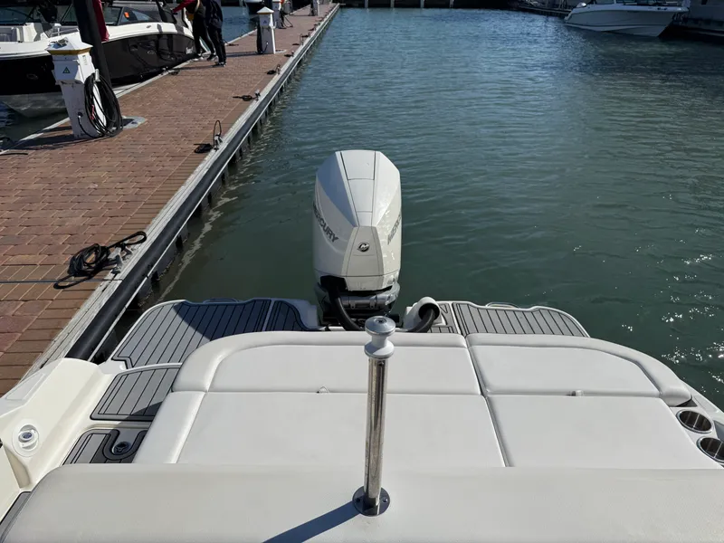 Slide: The Image of Sea Ray 270 SDX OUTBOARD 2021 - 5