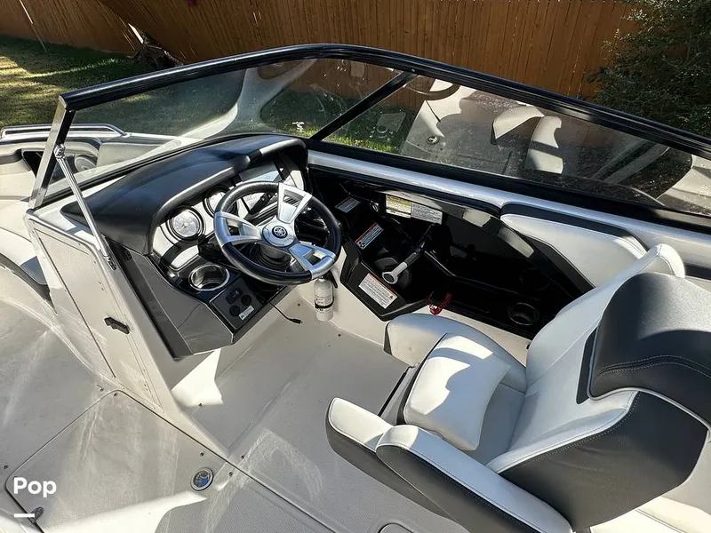 Slide: The Image of Yamaha AR 240 HO 2015 - 14867172