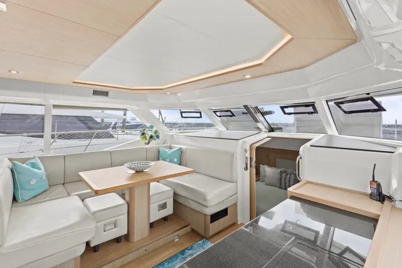 Slide: The Image of Aquila 44 2018 - 15