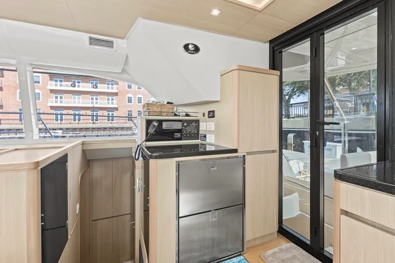 Slide: The Image of Aquila 44 2018 - 17