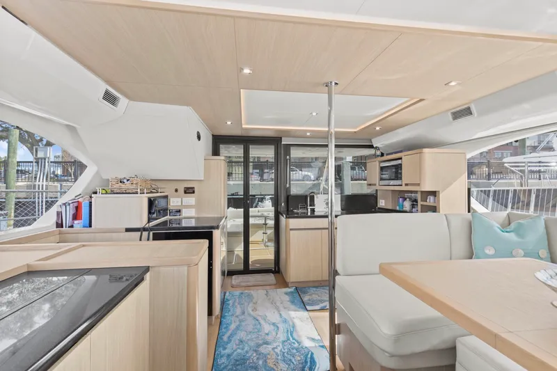 Slide: The Image of Aquila 44 2018 - 22