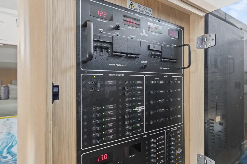 Slide: The Image of Aquila 44 2018 - 23