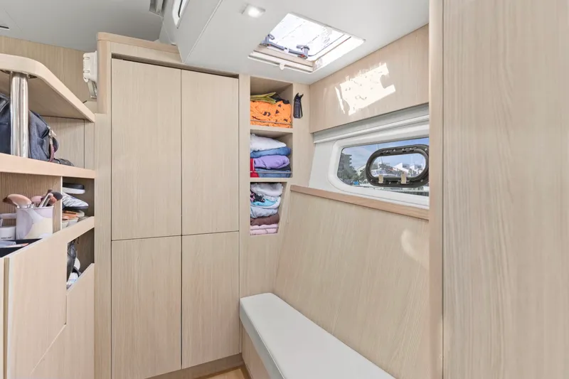 Slide: The Image of Aquila 44 2018 - 30