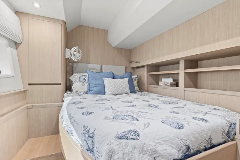 Slide: The Image of Aquila 44 2018 - 31