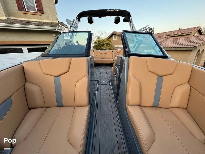 Slide: The Image of Mastercraft XT23 2022 - 15090079