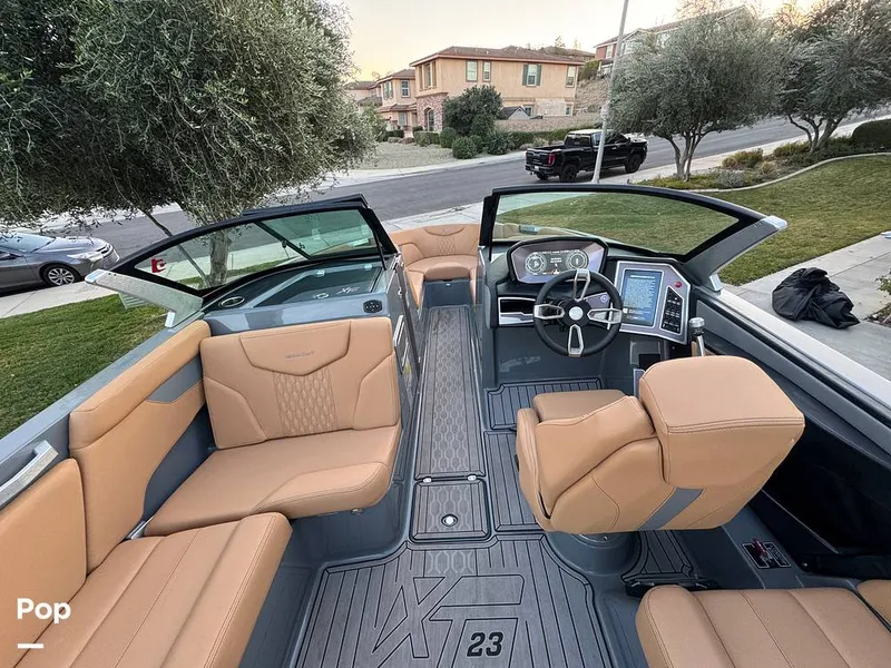 Slide: The Image of Mastercraft XT23 2022 - 15086034