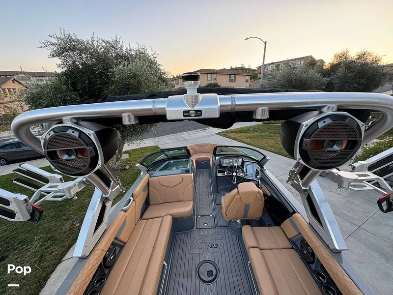Slide: The Image of Mastercraft XT23 2022 - 15086030