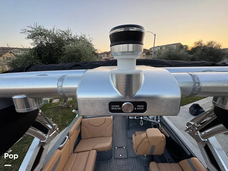 Slide: The Image of Mastercraft XT23 2022 - 15086031