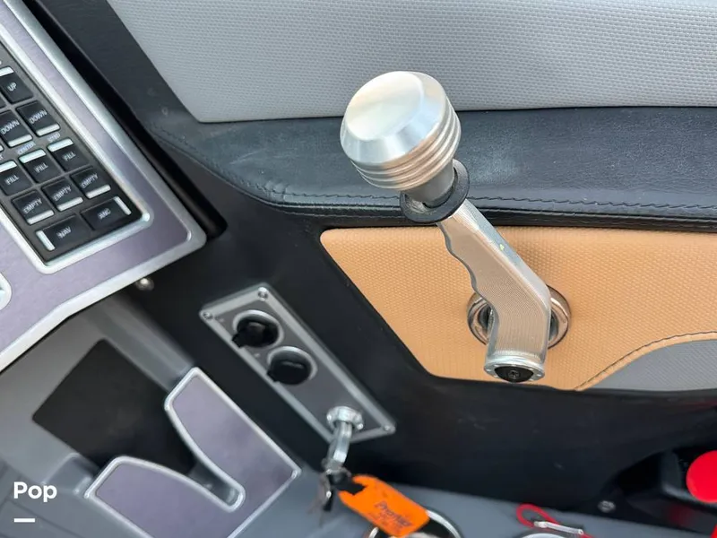 Slide: The Image of Mastercraft XT23 2022 - 15086038