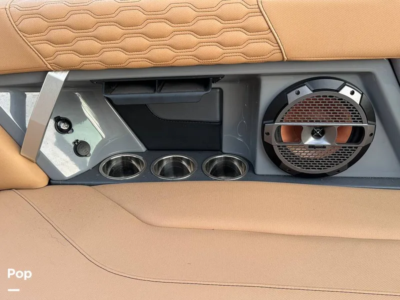 Slide: The Image of Mastercraft XT23 2022 - 15086039