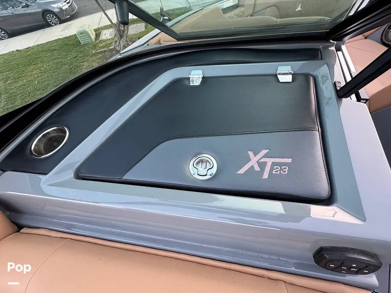 Slide: The Image of Mastercraft XT23 2022 - 15086049