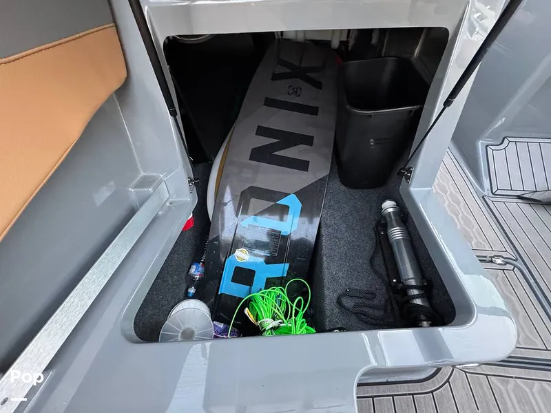 Slide: The Image of Mastercraft XT23 2022 - 15086077