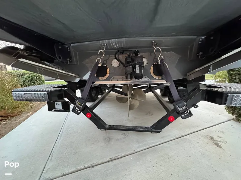 Slide: The Image of Mastercraft XT23 2022 - 15086087