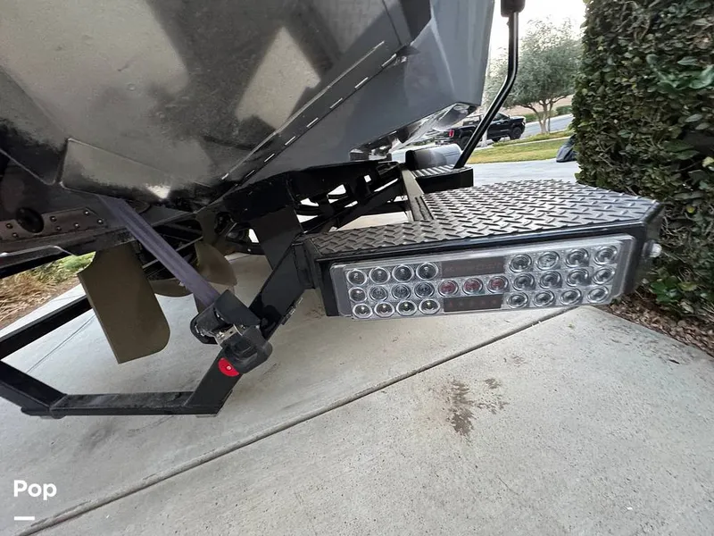 Slide: The Image of Mastercraft XT23 2022 - 15086092