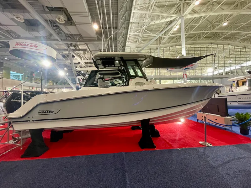 The Image of Boston Whaler 280 Outrage 2026 - 0