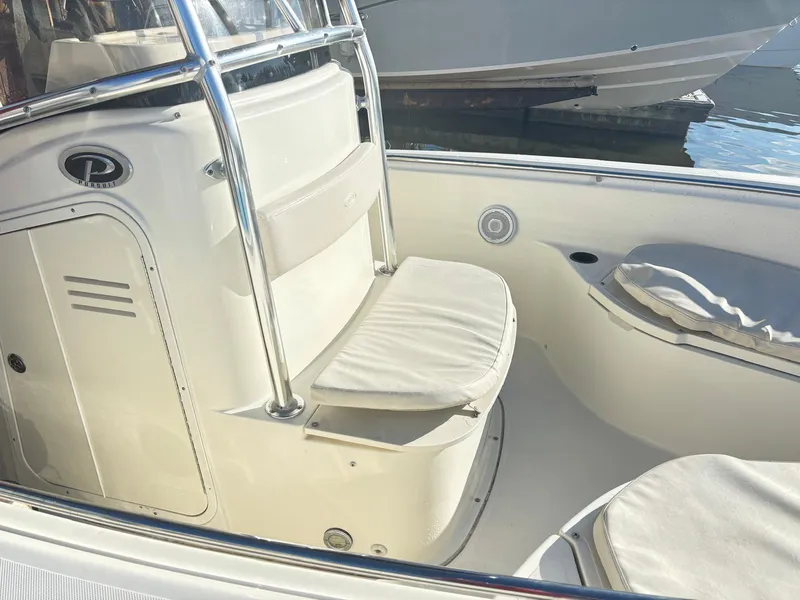 Slide: The Image of Pursuit 2570 CC 2005 - 10