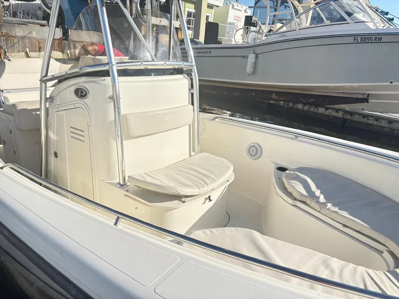 Slide: The Image of Pursuit 2570 CC 2005 - 9