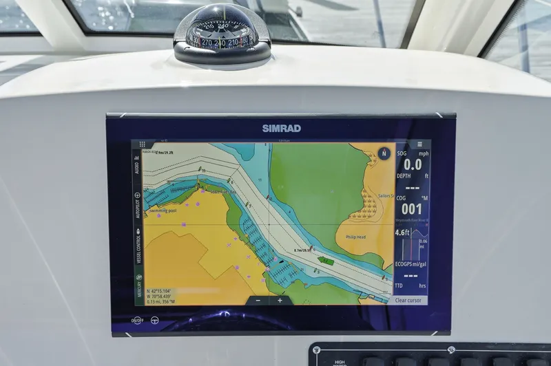 Slide: The Image of Boston Whaler 285 Conquest 2026 - 23