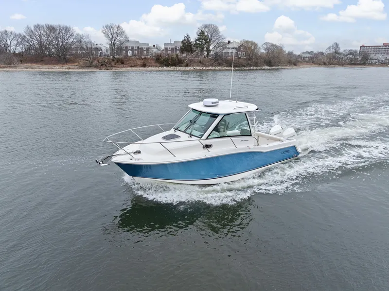 Slide: The Image of Boston Whaler 285 Conquest 2026 - 42