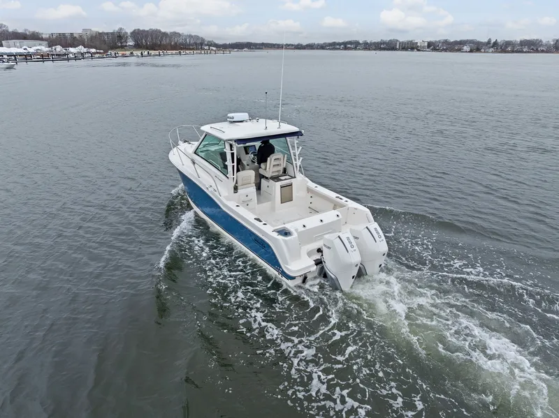 Slide: The Image of Boston Whaler 285 Conquest 2026 - 43