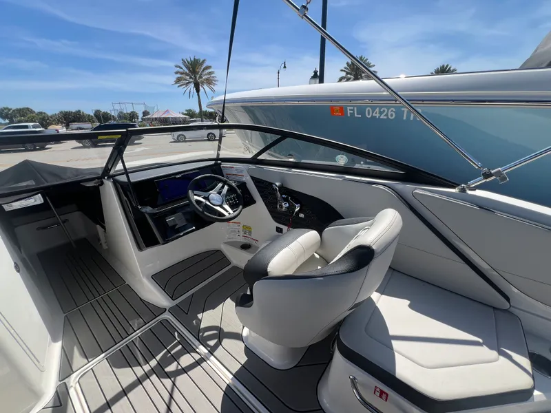 Slide: The Image of Sea Ray SPX 210 Outboard 2026 - 17