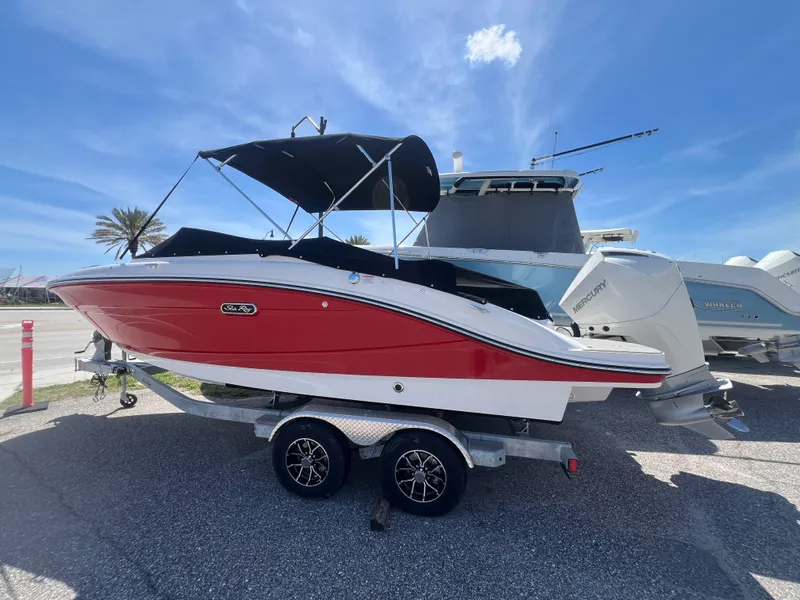 Slide: The Image of Sea Ray SPX 210 Outboard 2026 - 2