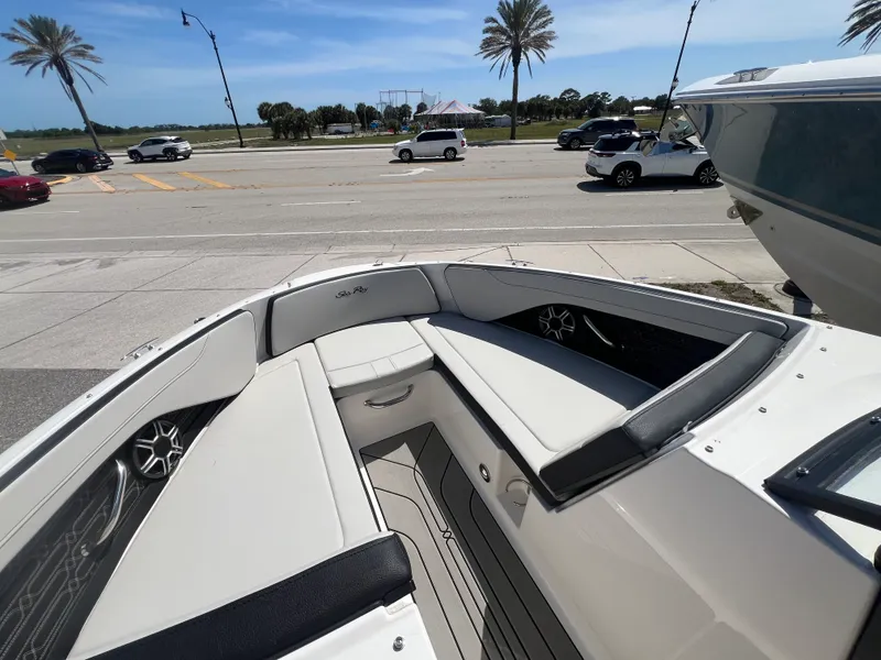 Slide: The Image of Sea Ray SPX 210 Outboard 2026 - 29