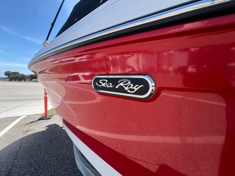 Slide: The Image of Sea Ray SPX 210 Outboard 2026 - 4