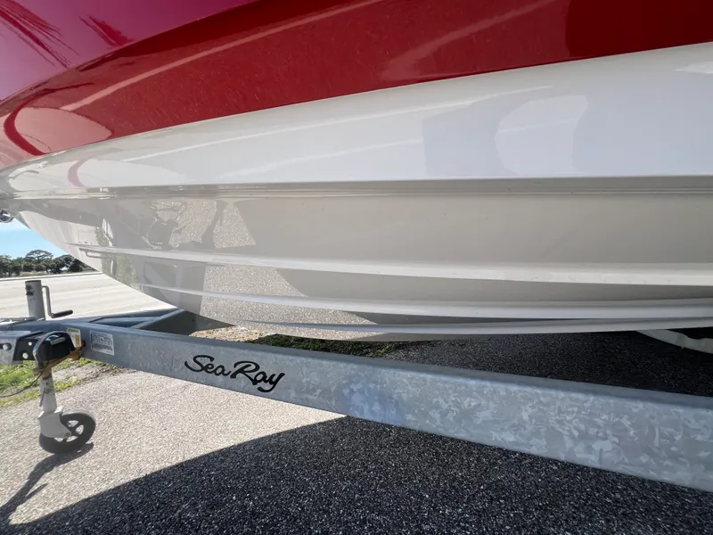 Slide: The Image of Sea Ray SPX 210 Outboard 2026 - 5