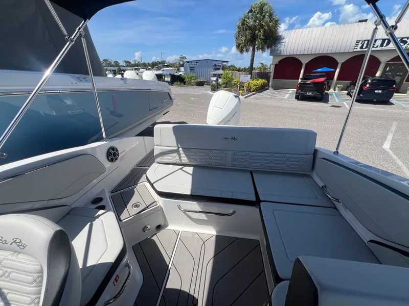 Slide: The Image of Sea Ray SPX 210 Outboard 2026 - 9