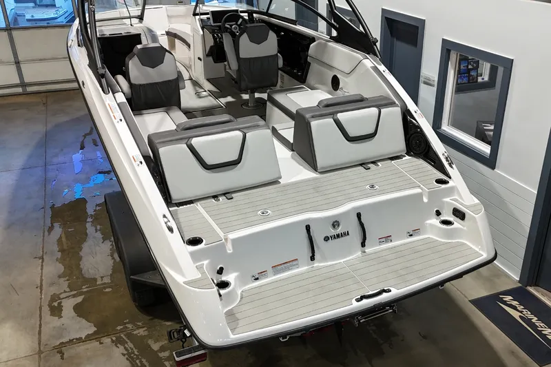 Slide: The Image of Yamaha AR250 2026 - 4