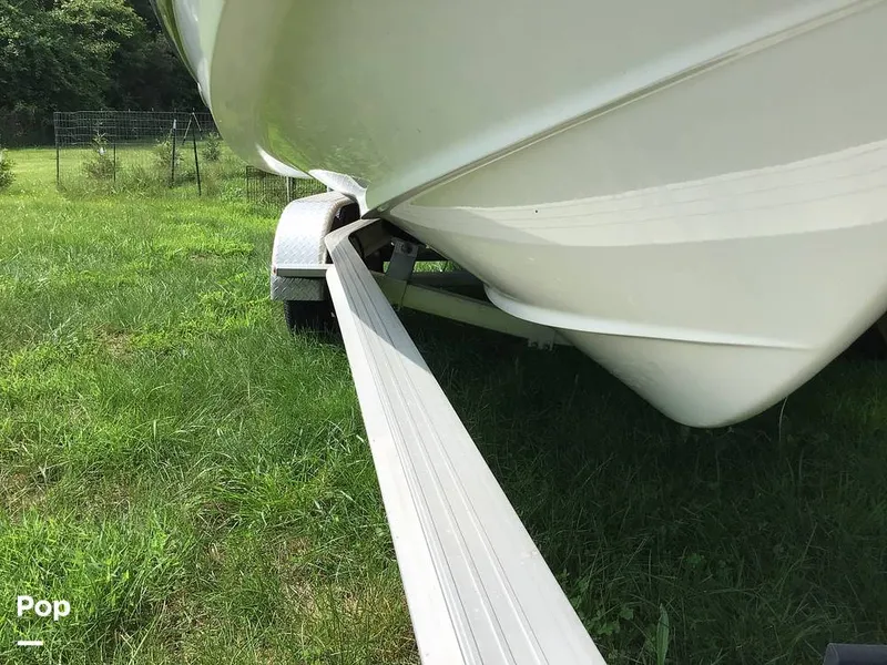 Slide: The Image of Robalo 202ex 2024 - 15558419