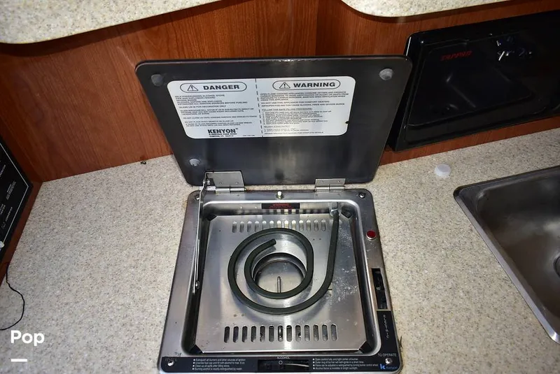 Slide: The Image of Regal Commodore 2665 2005 - 14882005