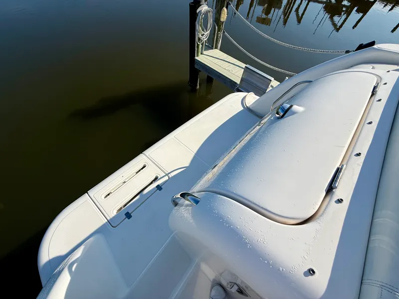 Slide: The Image of Tiara 3500 SOVRAN 2008 - 13