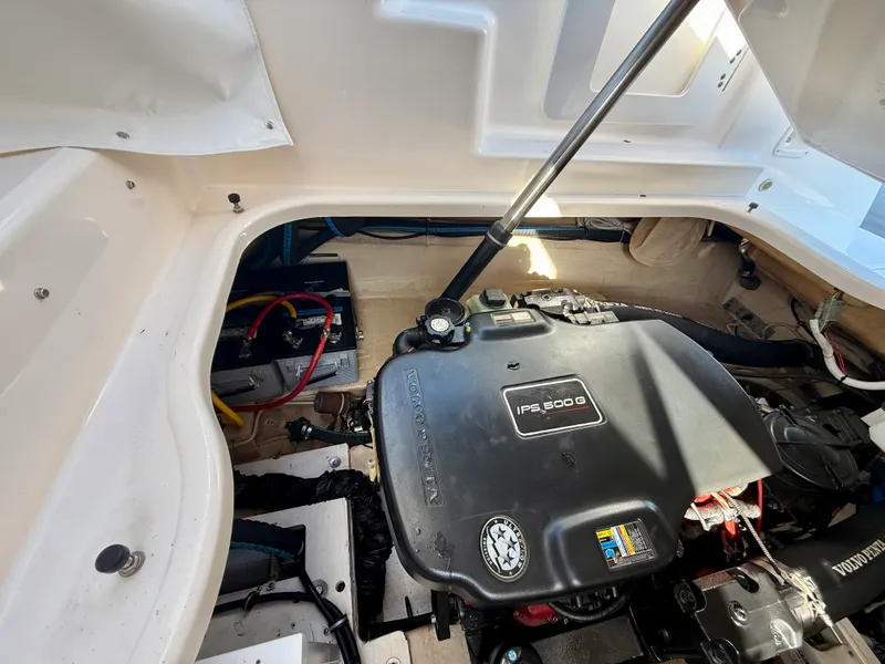 Slide: The Image of Tiara 3500 SOVRAN 2008 - 35