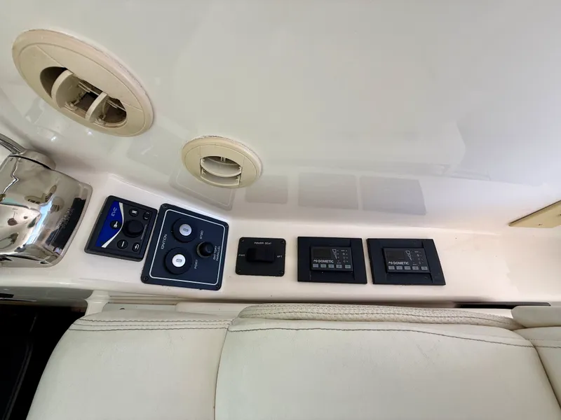 Slide: The Image of Tiara 3500 SOVRAN 2008 - 52