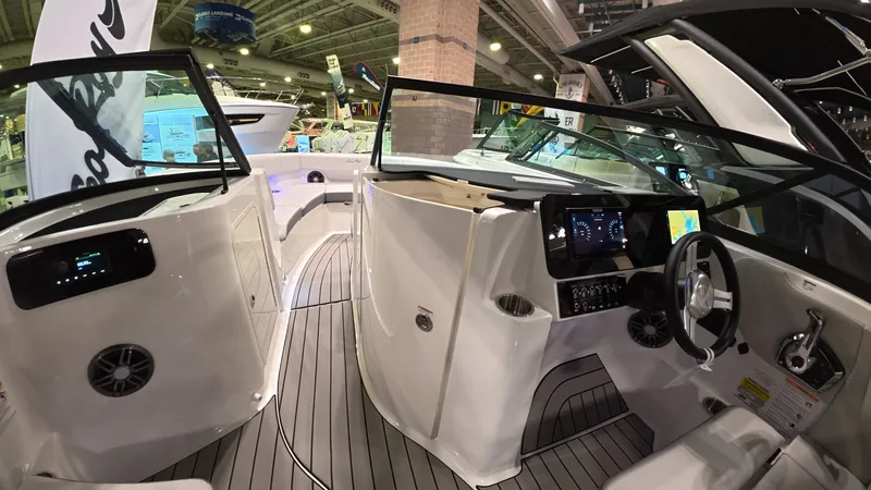 Slide: The Image of Sea Ray SDX 230 Outboard 2026 - 20