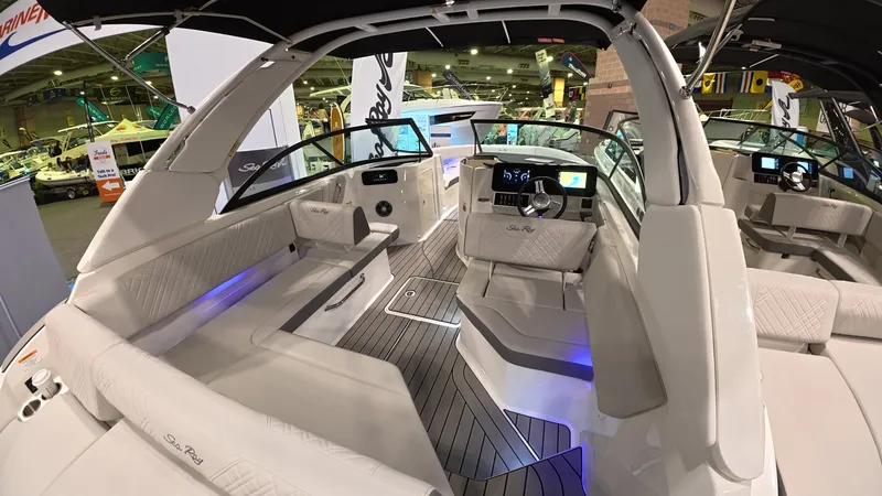Slide: The Image of Sea Ray SDX 230 Outboard 2026 - 5